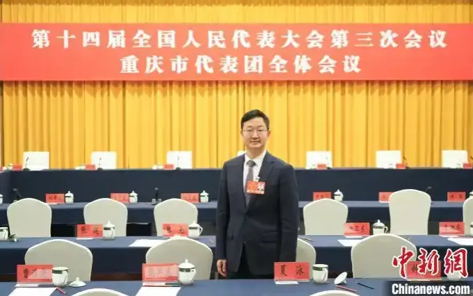 全国人大代表夏泳：加强数智赋能 推动低空经济进一步规模化商用 - 内容图片